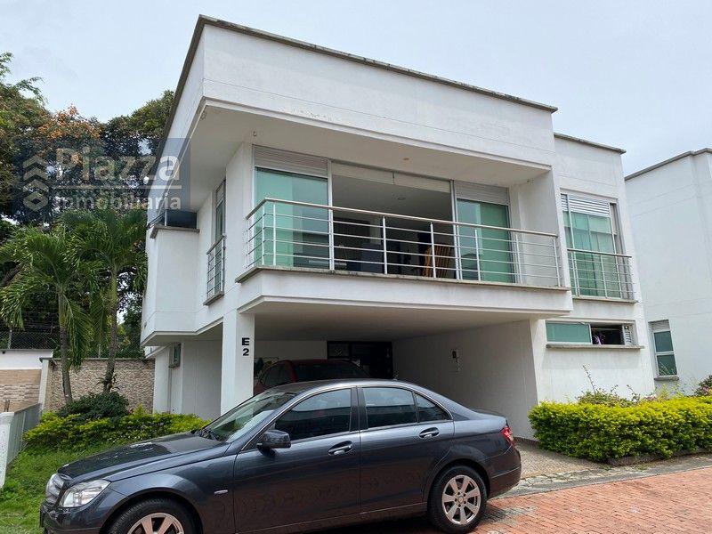 Casa en venta Tolima Ibagué Cr Tejares 280 m2 Habitaciones 4 Baños 3 Garajes 3 Precio $920000000