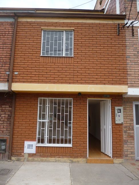 Casa en venta Cundinamarca Bogotá Villas De Granada Et I 120 m2 Habitaciones 3 Baños 3 Garajes 0 Precio $285000000