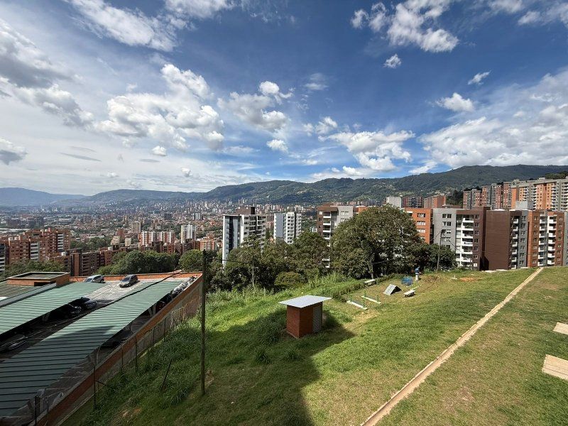 Apartamento en arriendo Antioquia Envigado Trianon 70 m2 Habitaciones 3 Baños 2 Garajes 0 Precio $2900000