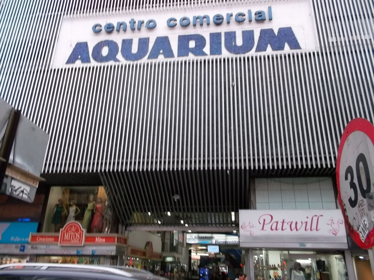 Local en venta Cundinamarca Bogotá Chapinero Central 15 m2 Habitaciones 0 Baños 2 Garajes 6 Precio $73000000