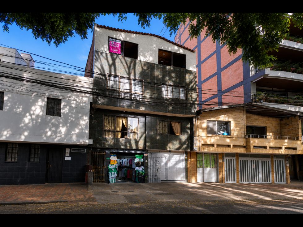 Apartamento en arriendo Antioquia Medellín Estadio 89 m2 Habitaciones 3 Baños 2 Garajes 0 Precio $3300000