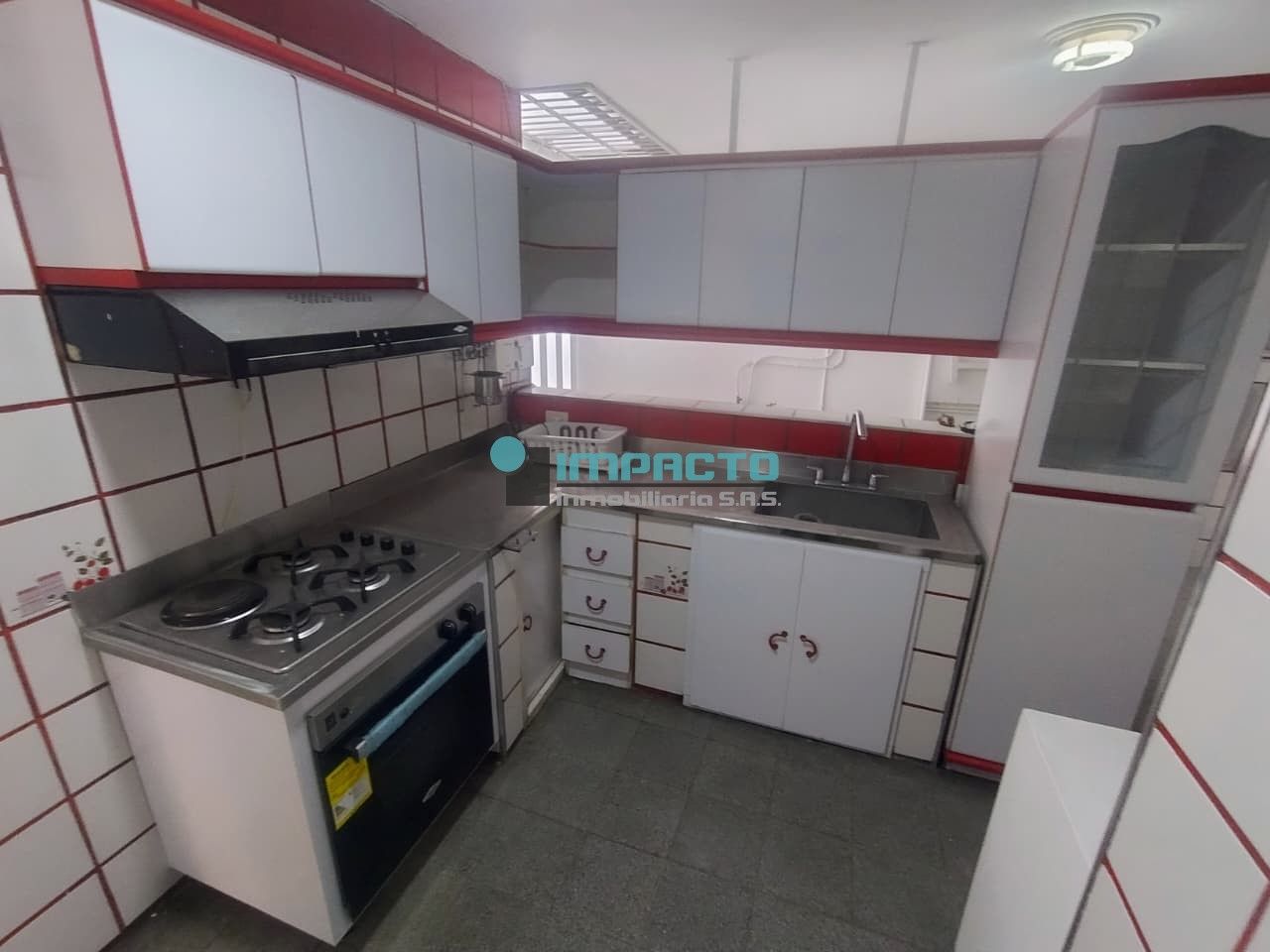 Apartamento en arriendo Antioquia Medellín Florida Nueva 135 m2 Habitaciones 4 Baños 3 Garajes 1 Precio $3300000