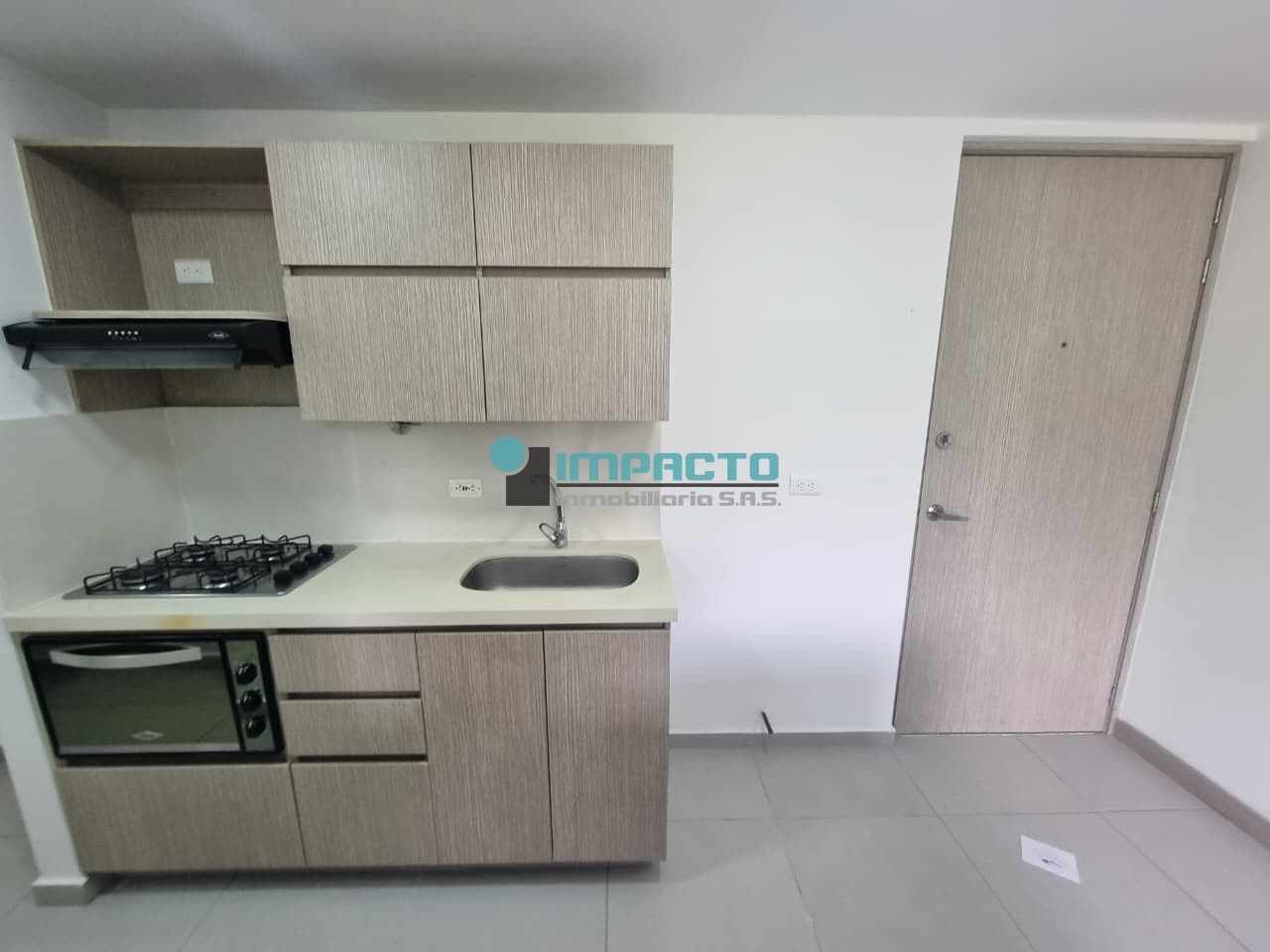 Apartamento en arriendo Antioquia Sabaneta Tres Esquinas 60 m2 Habitaciones 2 Baños 2 Garajes 1 Precio $2500000