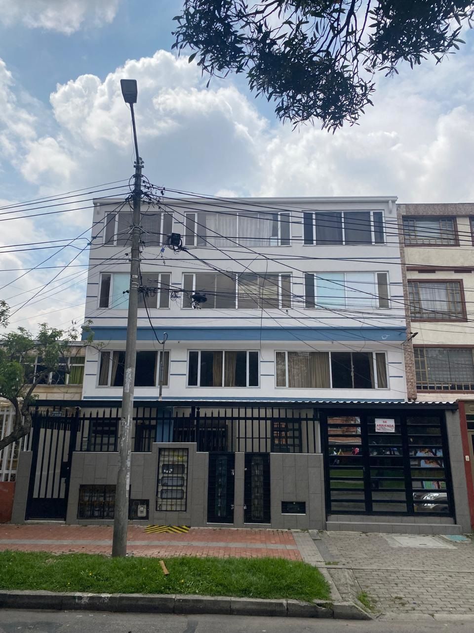 Edificio en venta Cundinamarca Bogotá Ciudad Jardín Sur 800 m2 Habitaciones 6 Baños 6 Garajes 0 Precio $2700000000