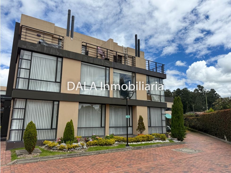 Casa en arriendo Cundinamarca Chía Cr La Hacienda 190 m2 Habitaciones 4 Baños 6 Garajes 2 Precio $5999900