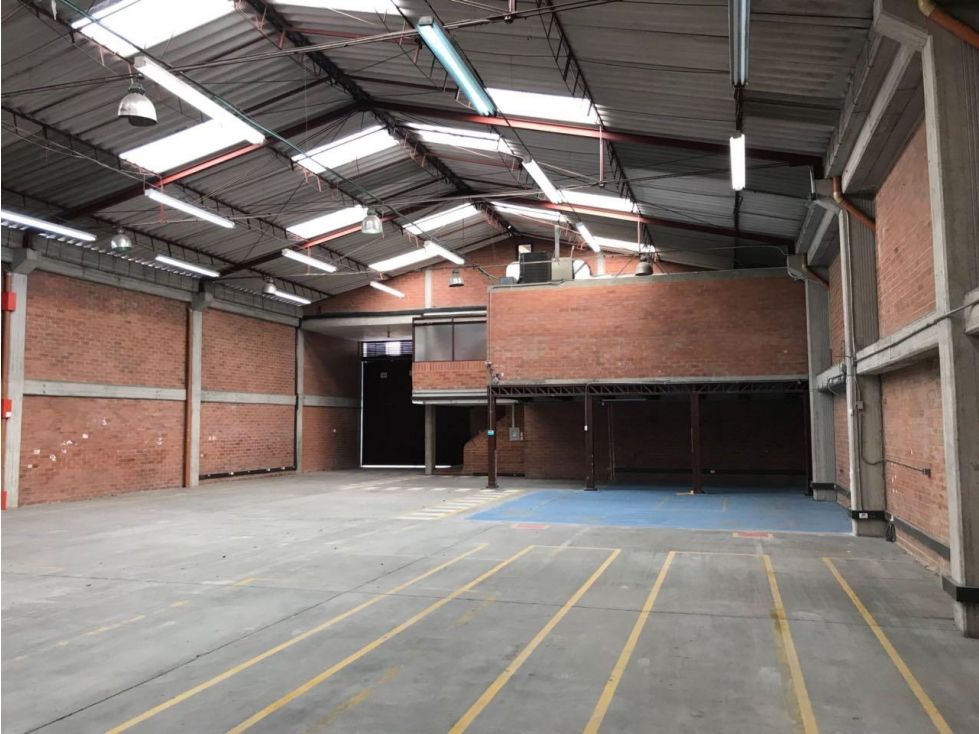 Bodega en arriendo Cundinamarca Bogotá Santa Cecilia 780 m2 Habitaciones 0 Baños 10 Garajes 4 Precio $33500000