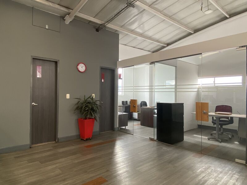 Bodega en venta Cundinamarca Bogotá Boyacá 1200 m2 Habitaciones 0 Baños 0 Garajes 4 Precio $4500000000