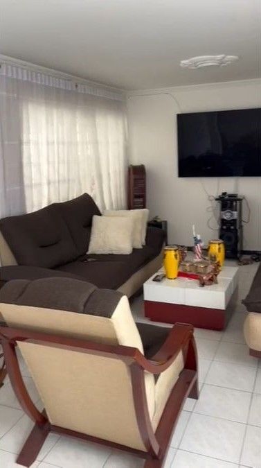 Casa en venta Cundinamarca Bogotá Autopista Muzu 0riental 98 m2 Habitaciones 3 Baños 2 Garajes 1 Precio $550000000
