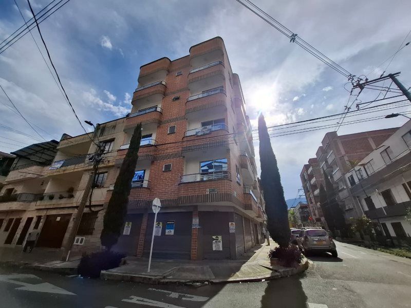 Local en arriendo Antioquia Itagüí Los Naranjos 70 m2 Habitaciones 0 Baños 1 Garajes 0 Precio $4100000