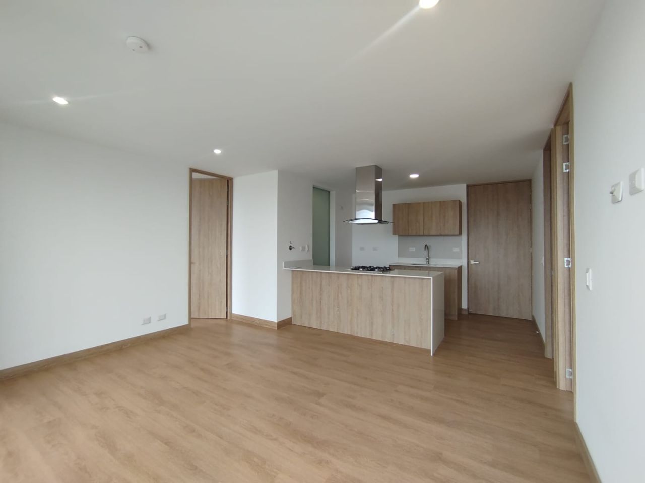 Apartamento en arriendo Antioquia Rionegro Centro 74 m2 Habitaciones 2 Baños 2 Garajes 1 Precio $2800000