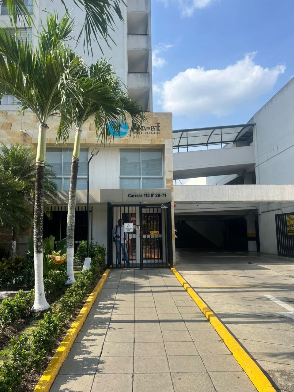 Apartamento en venta Valle Del Cauca Cali Conjunto Residencial Punta Del Este 74 m2 Habitaciones 3 Baños 2 Garajes 1 Precio $310000000