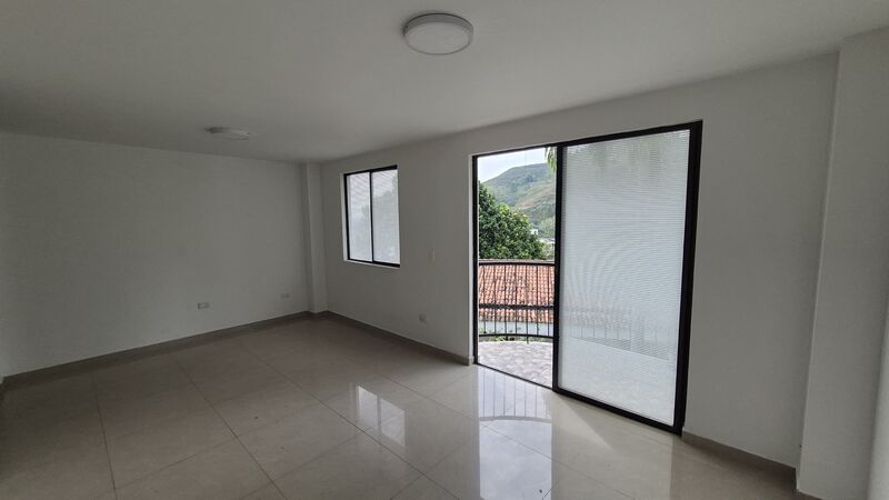 Apartamento en venta Valle Del Cauca Cali Sector La Luisa Bella Suiza 92 m2 Habitaciones 3 Baños 2 Garajes 2 Precio $350000000