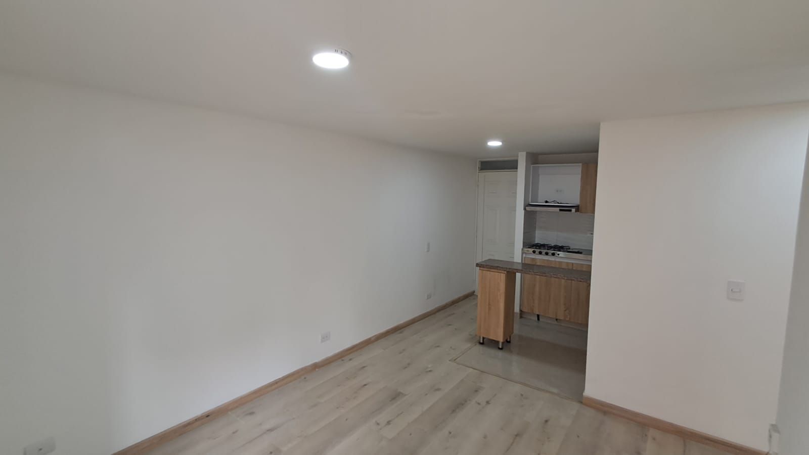 Apartamento en venta Cundinamarca Bogotá Toberin 36 m2 Habitaciones 2 Baños 1 Garajes 0 Precio $240000000