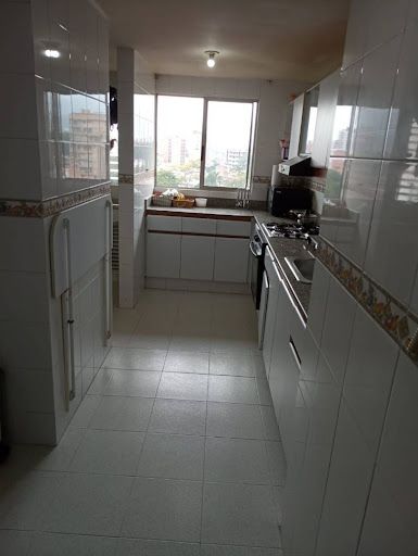 Apartamento en venta Antioquia Medellín Urbanizacion Los Laureles 142 m2 Habitaciones 4 Baños 4 Garajes 2 Precio $1480000000