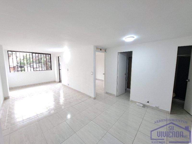Apartamento en arriendo Antioquia Medellín Cristo Rey 70 m2 Habitaciones 3 Baños 2 Garajes 0 Precio $2600000