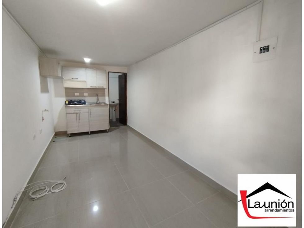Apartaestudio en arriendo Antioquia Medellín San Bernardo 15 m2 Habitaciones 0 Baños 1 Garajes 0 Precio $1230000