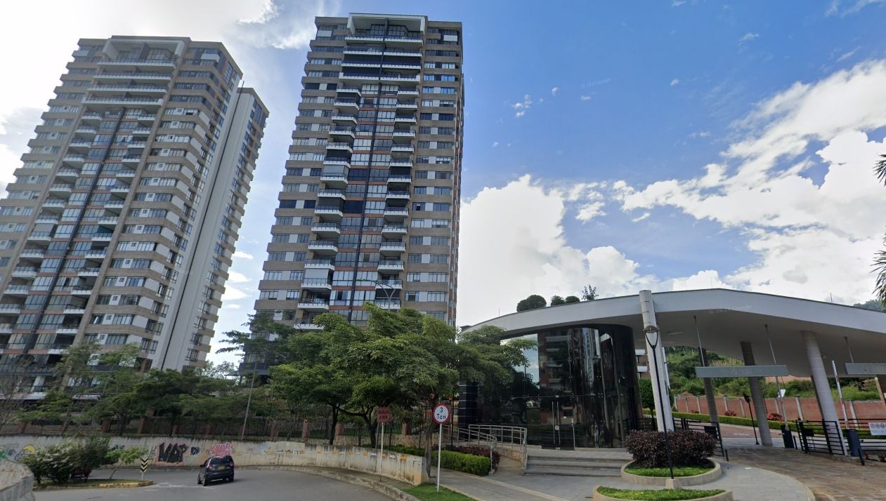 Apartamento en arriendo Santander Bucaramanga El Tejar 135 m2 Habitaciones 3 Baños 4 Garajes 2 Precio $10800000