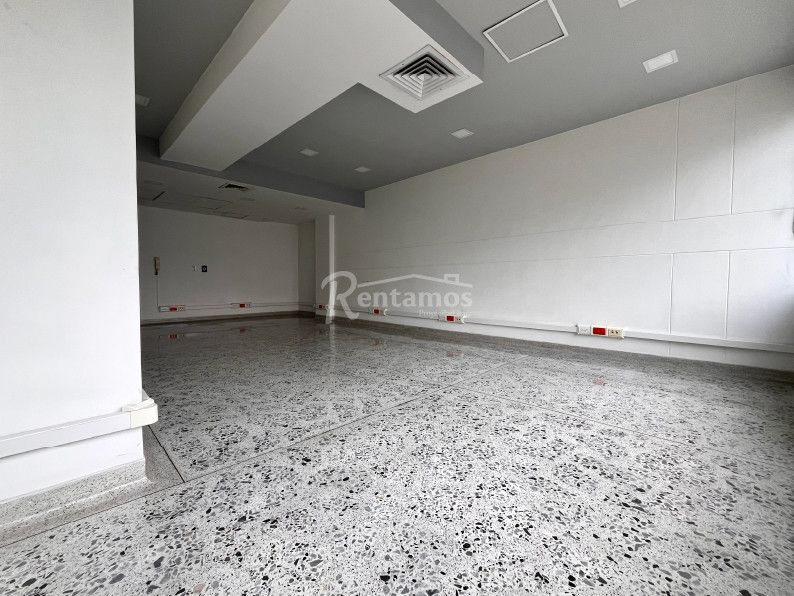 Oficina en arriendo Antioquia Medellín Santa Maria De Los Angeles 43 m2 Habitaciones 0 Baños 1 Garajes 0 Precio $5300000