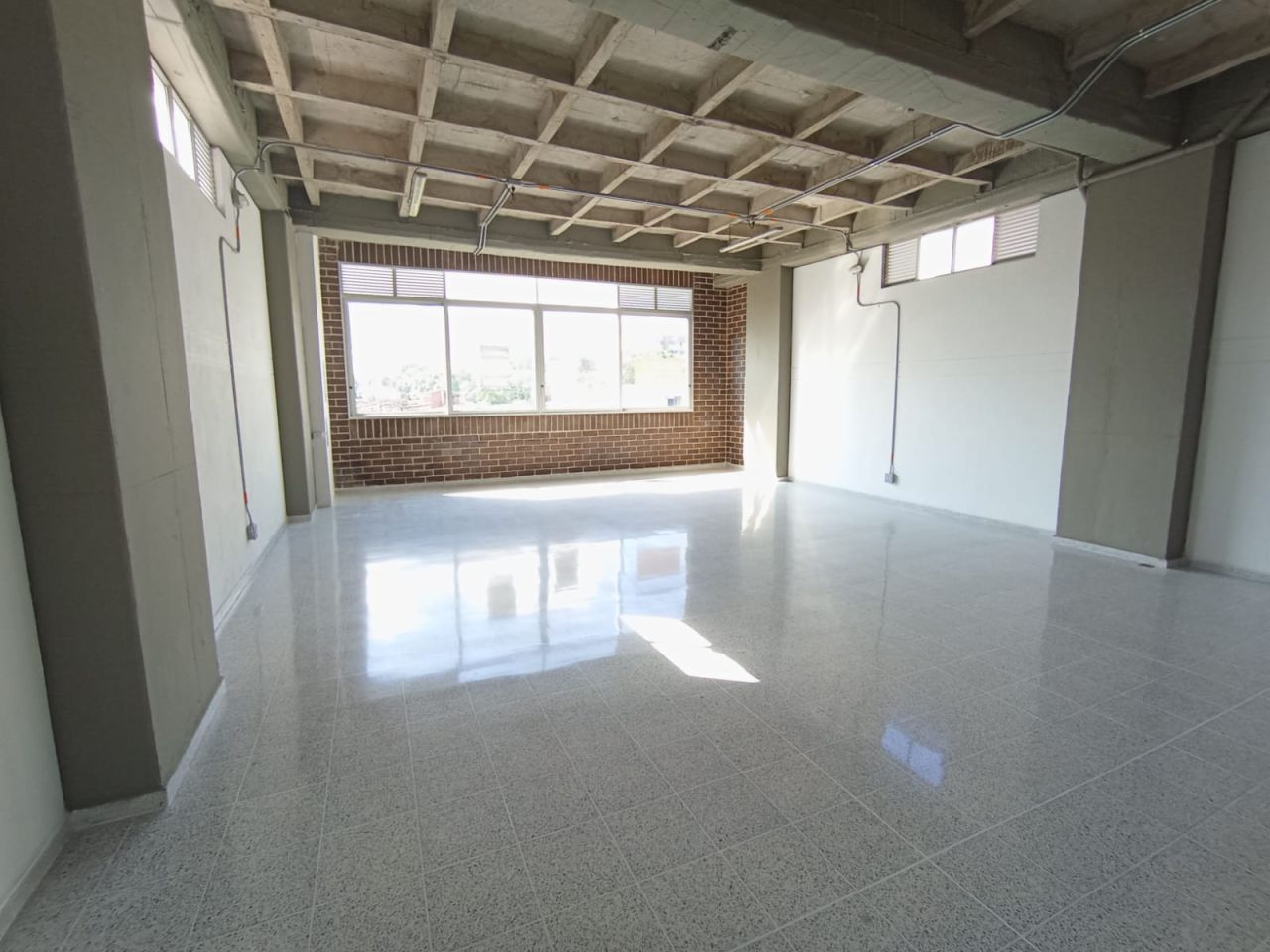 Bodega en arriendo Antioquia Medellín San Bernardo 190 m2 Habitaciones 0 Baños 1 Garajes 0 Precio $8000000
