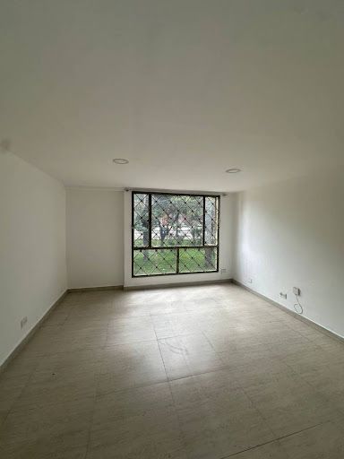 Oficina en arriendo Cundinamarca Bogotá Villas De Granada Et I 34 m2 Habitaciones 0 Baños 1 Garajes 0 Precio $1000000