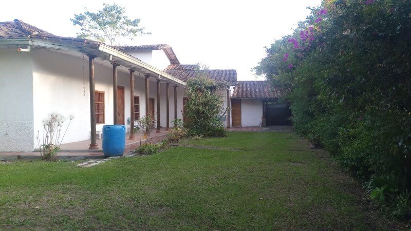 Finca en arriendo Antioquia Rionegro Centro 950 m2 Habitaciones 7 Baños 4 Garajes 2 Precio $5000000