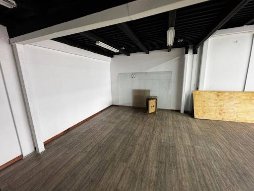 Local en arriendo Antioquia Itagüí La Esmeralda 238 m2 Habitaciones 0 Baños 2 Garajes 1 Precio $14200000