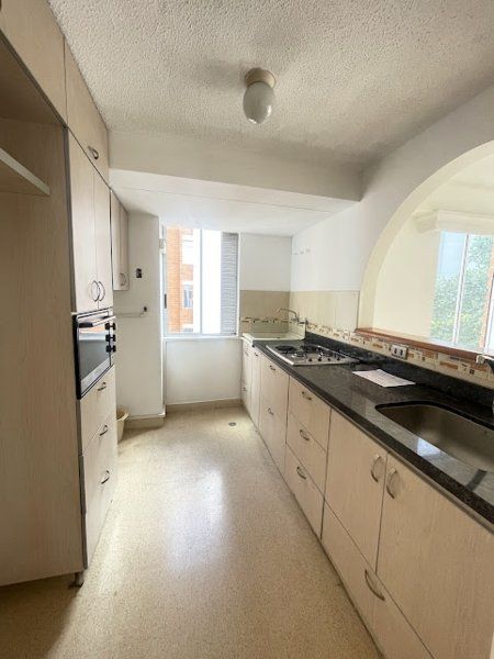 Apartamento en venta Antioquia Medellín Urbanizacion Cedros De La Colina 56 m2 Habitaciones 2 Baños 2 Garajes 1 Precio $420000000
