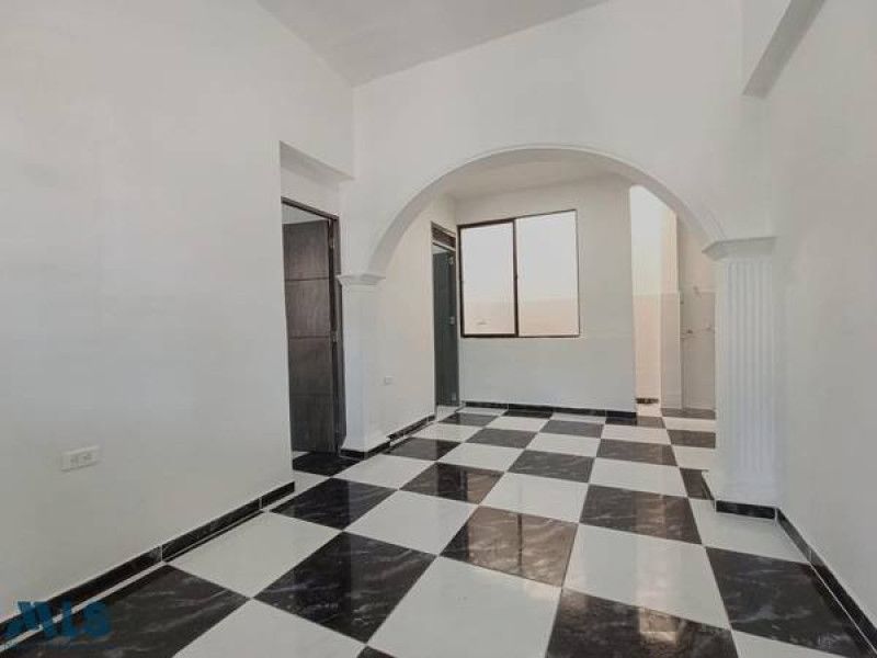 Casa en venta Antioquia Medellín Sucre 68 m2 Habitaciones 2 Baños 1 Garajes 0 Precio $270000000