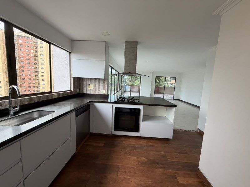 Apartamento en venta Antioquia Medellín Loma De Los Bernal 113 m2 Habitaciones 3 Baños 2 Garajes 1 Precio $950000000