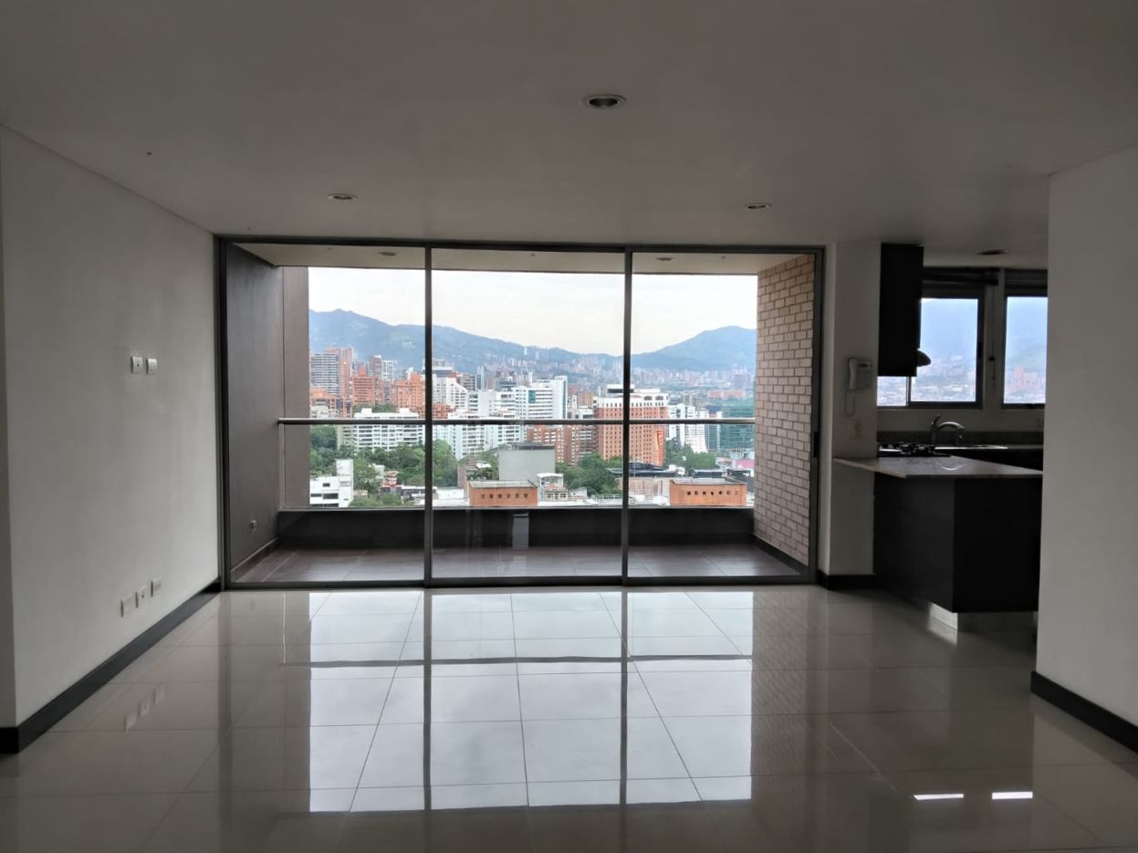 Apartamento en arriendo Antioquia Medellín Lalinde 130 m2 Habitaciones 3 Baños 3 Garajes 1 Precio $6700000