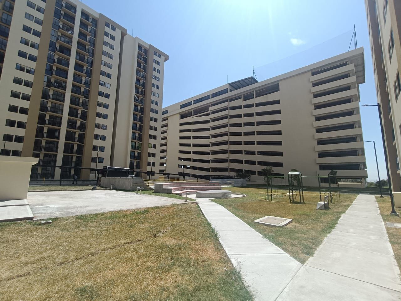 Apartamento en arriendo Tolima Ibagué Cr Tejares 68 m2 Habitaciones 3 Baños 2 Garajes 1 Precio $1600000