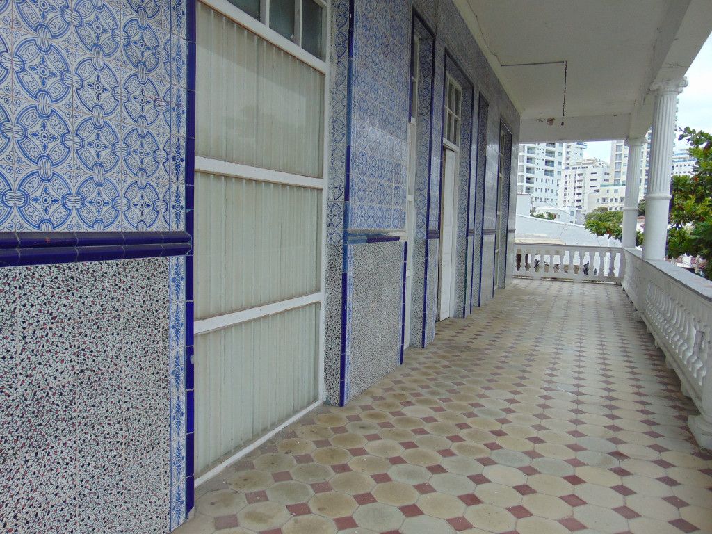 Casa en arriendo Bolívar Cartagena Manga 1200 m2 Habitaciones 6 Baños 3 Garajes 0 Precio $23000000