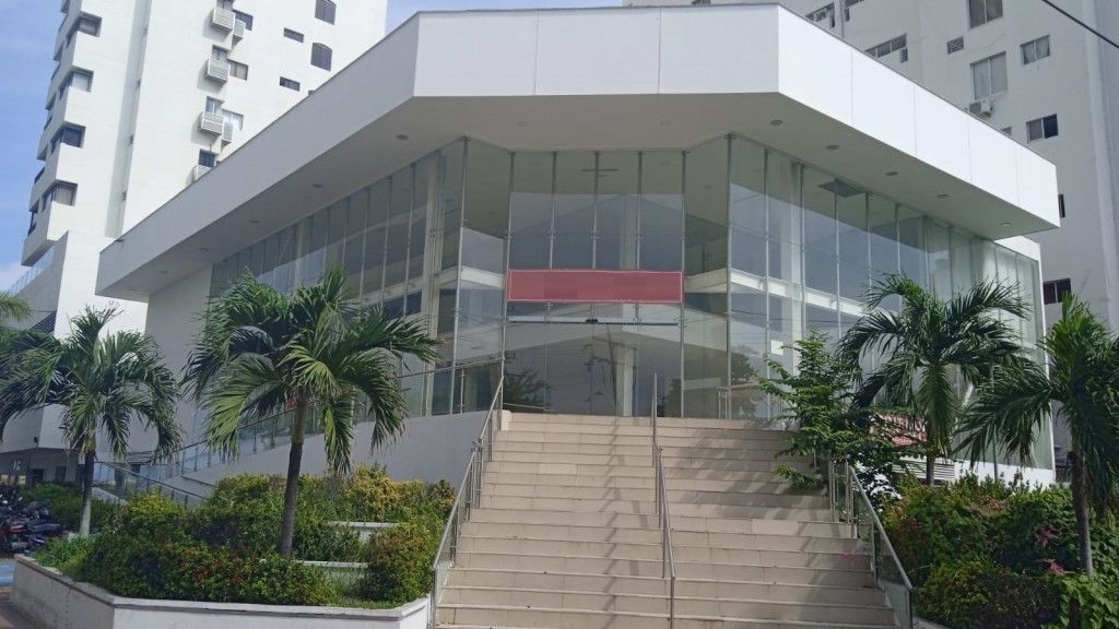 Local en arriendo Bolívar Cartagena Boca Grande 1214 m2 Habitaciones 0 Baños 6 Garajes 11 Precio $120000000