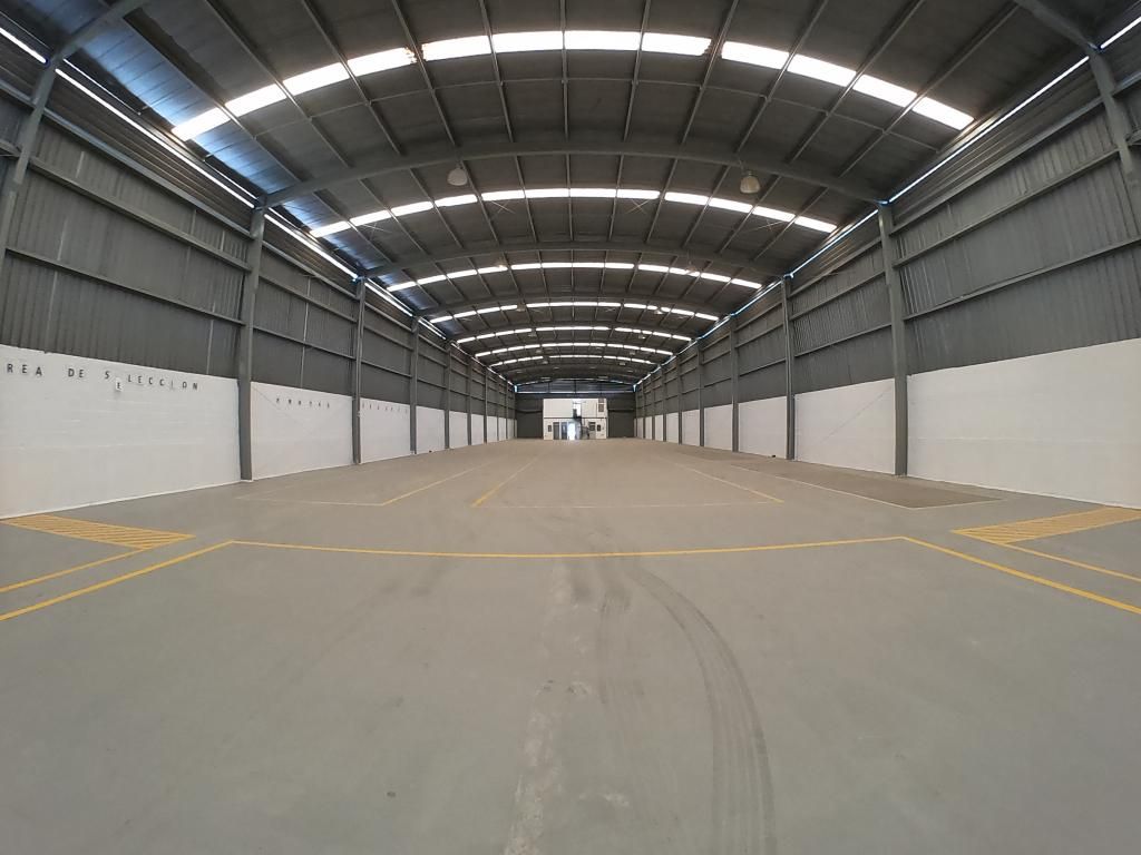 Bodega en arriendo Bolívar Cartagena El Bosque 1796 m2 Habitaciones 0 Baños 6 Garajes 4 Precio $40000000