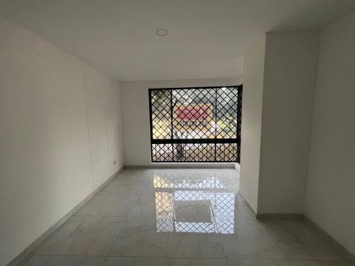 Apartamento en arriendo Valle Del Cauca Cali San Cayetano 120 m2 Habitaciones 3 Baños 3 Garajes 2 Precio $3400000