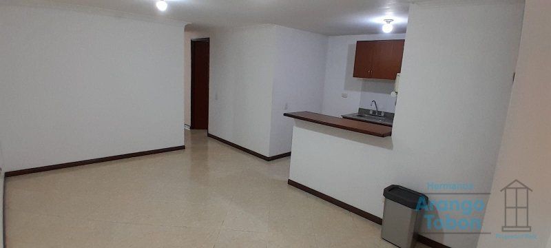Apartamento en arriendo Antioquia Medellín El Nogal- Los Almendros 80 m2 Habitaciones 3 Baños 2 Garajes 1 Precio $2700000