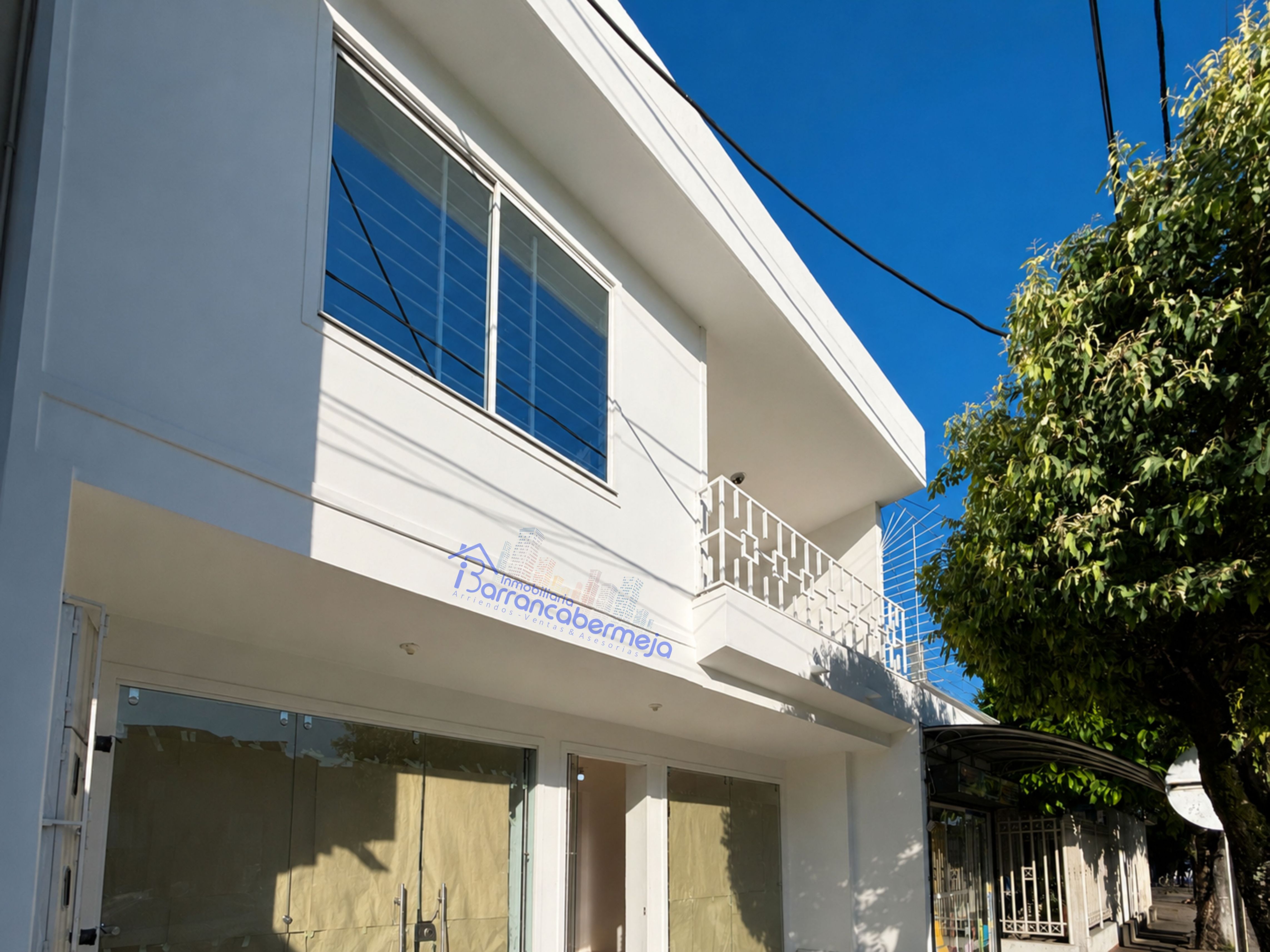 Local Comercial en arriendo Santander Barrancabermeja Palmira 80 m2 Habitaciones 3 Baños 2 Garajes 1 Precio $1700000