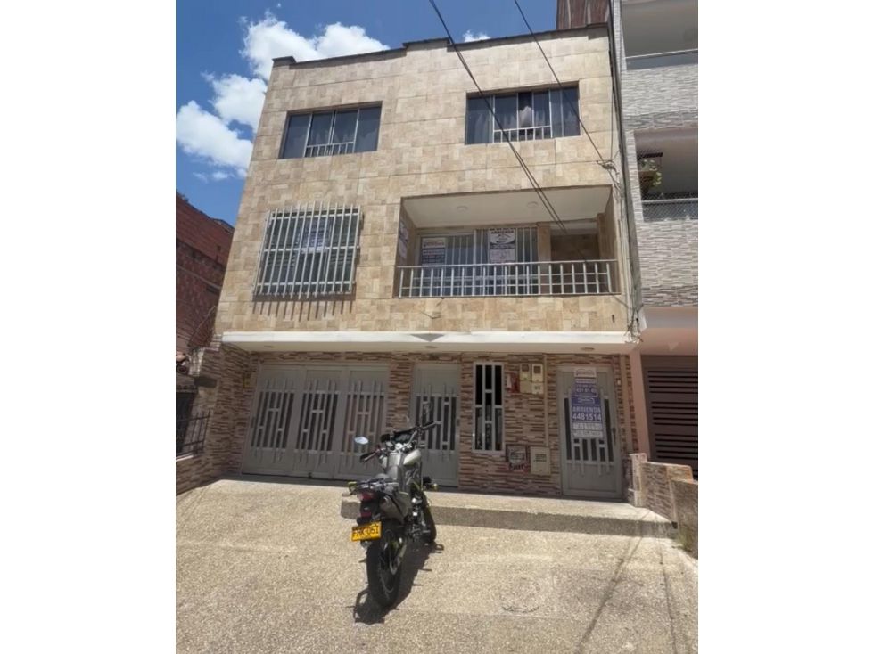 Apartamento en arriendo Antioquia Bello La Cabañita 120 m2 Habitaciones 4 Baños 2 Garajes 1 Precio $2550000