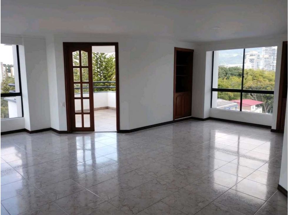 Apartamento en venta Quindío Armenia Granada 200 m2 Habitaciones 4 Baños 4 Garajes 2 Precio $850000000