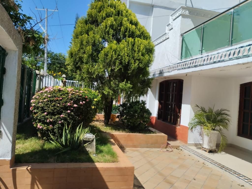 Casa en venta Atlántico Barranquilla Paraiso 269 m2 Habitaciones 6 Baños 5 Garajes 2 Precio $850000000