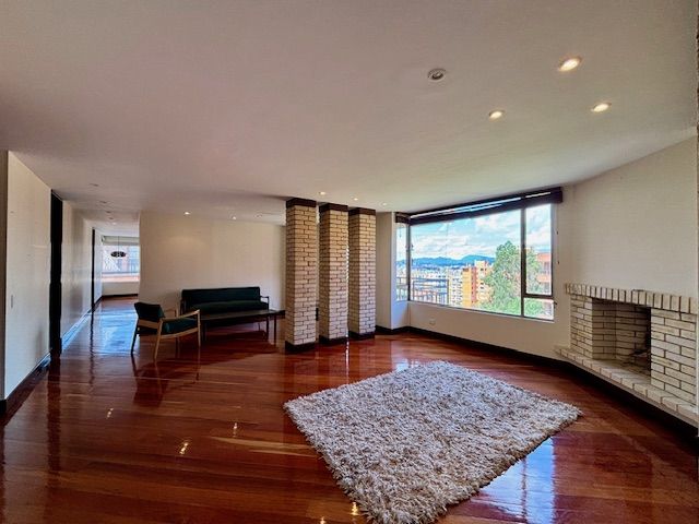 Apartamento en venta Cundinamarca Bogotá La Acanada 243 m2 Habitaciones 4 Baños 5 Garajes 4 Precio $2000000000