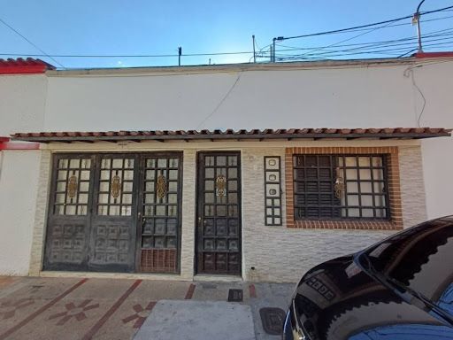 Casa en venta Santander Bucaramanga Alfonso Lopez 296 m2 Habitaciones 7 Baños 6 Garajes 1 Precio $670000000