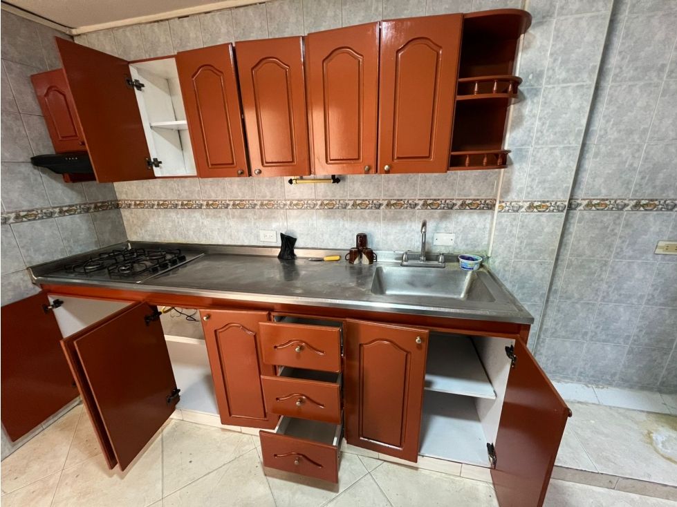 Apartamento en arriendo Antioquia Medellín La Candelaria 120 m2 Habitaciones 4 Baños 2 Garajes 0 Precio $3400000