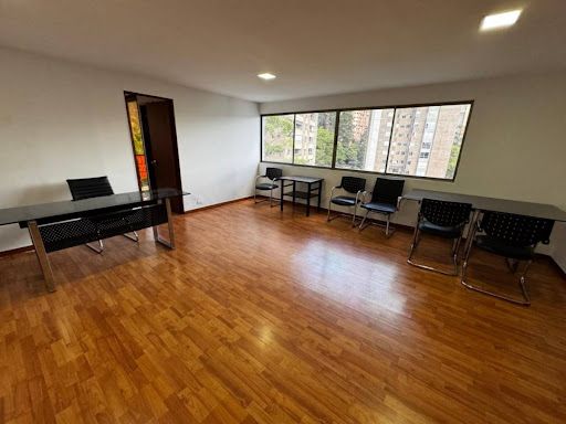 Local en arriendo Antioquia Medellín Los Naranjos 54 m2 Habitaciones 0 Baños 2 Garajes 1 Precio $4900000