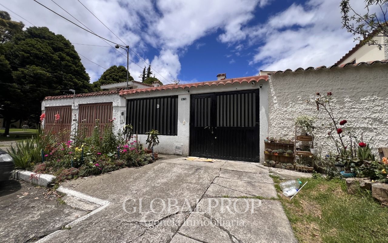 Casa en venta Cundinamarca Bogotá Julio Flórez 147 m2 Habitaciones 4 Baños 4 Garajes 2 Precio $850000000