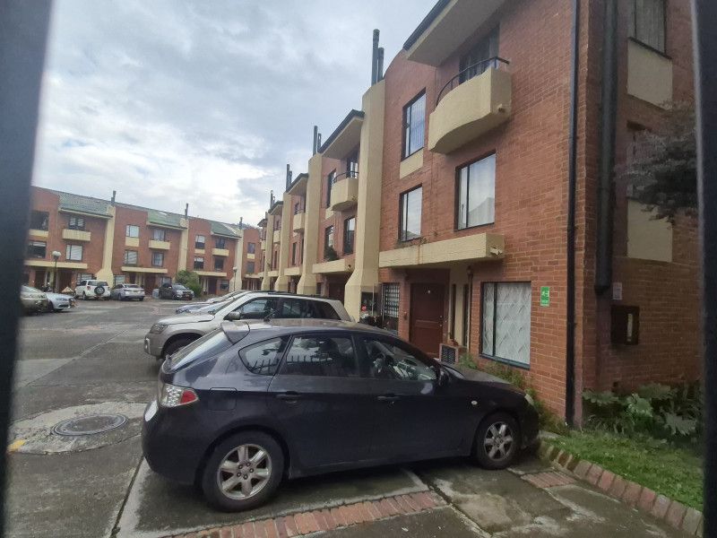 Casa en venta Cundinamarca Bogotá Balcones De Oriente 90 m2 Habitaciones 4 Baños 3 Garajes 1 Precio $410000000