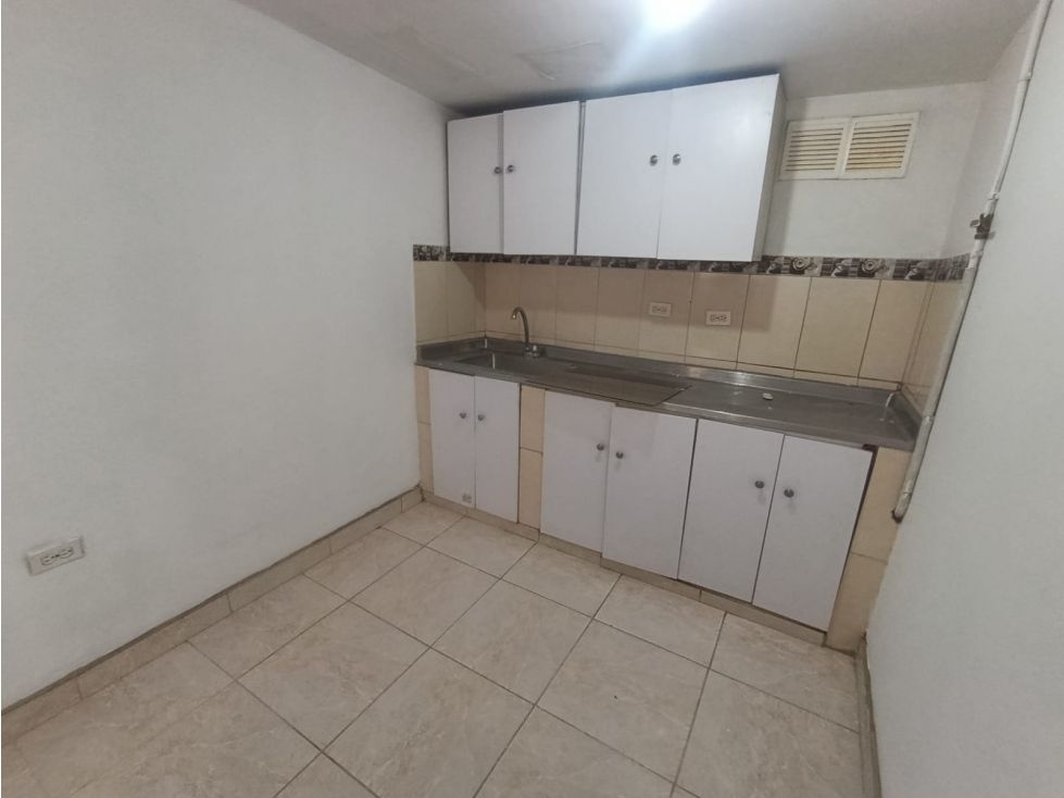 Apartamento en arriendo Antioquia Medellín La Candelaria 60 m2 Habitaciones 3 Baños 2 Garajes 0 Precio $1600000