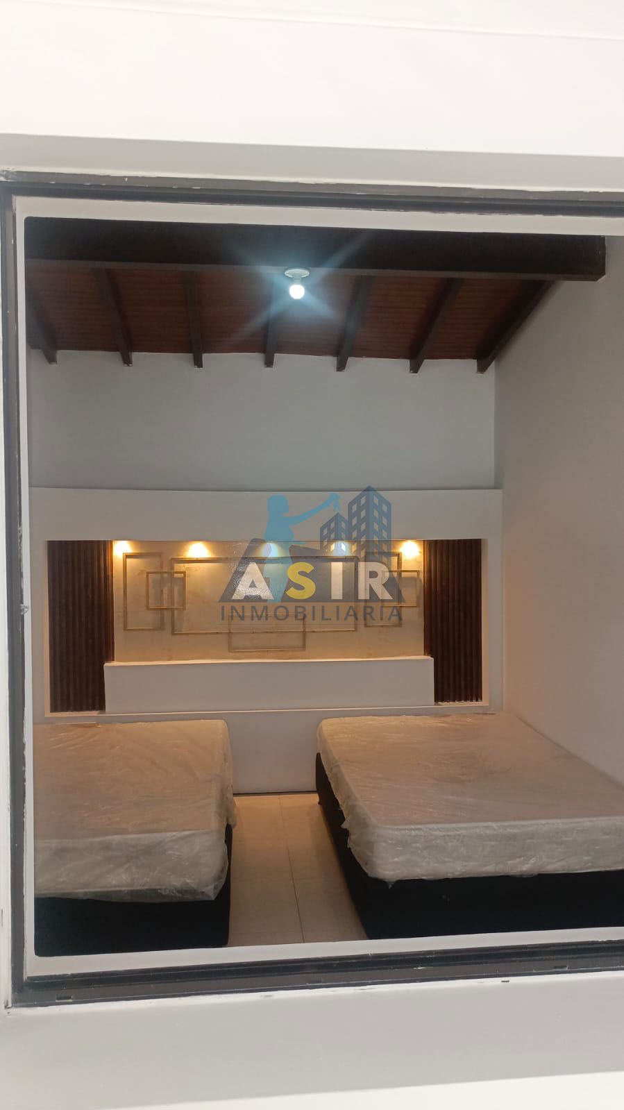 Oficina en arriendo Antioquia Medellín Calle Nueva 213 m2 Habitaciones 0 Baños 3 Garajes 0 Precio $12500000