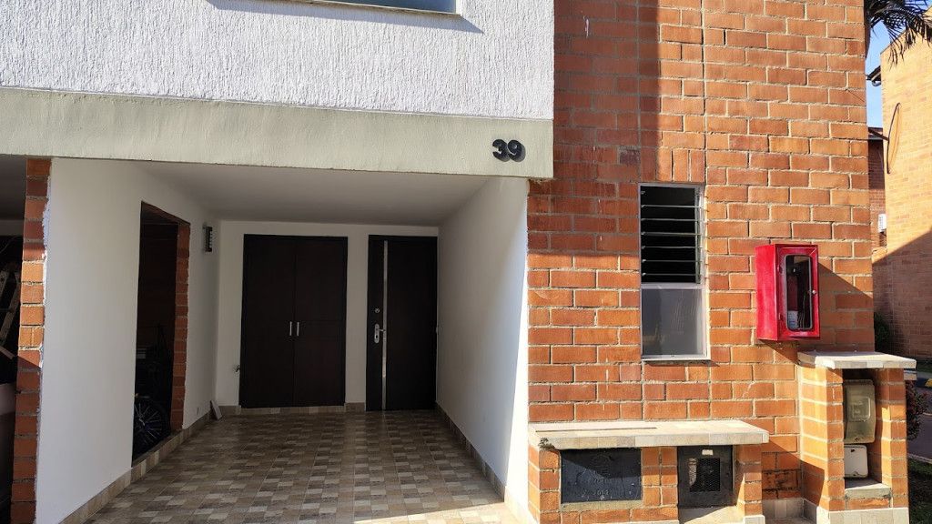 Casa en venta Valle Del Cauca Cali Lili 146 m2 Habitaciones 3 Baños 3 Garajes 1 Precio $550000000