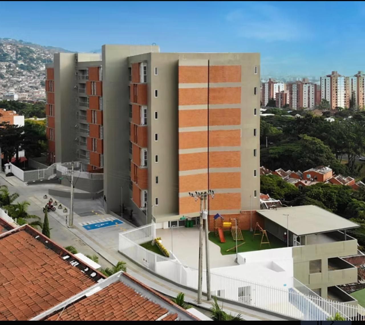 Apartamento en venta Valle Del Cauca Cali Sector La Luisa Bella Suiza 94 m2 Habitaciones 3 Baños 2 Garajes 2 Precio $599000000